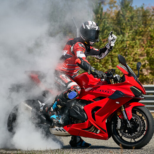 QJMOTOR赛600RS摩托车跑车机车4缸仿赛 可上牌 可分期 仅江苏门店自提 黑色 分期首付3799联系客服