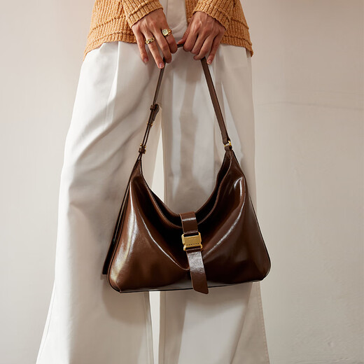 El nuevo bolso para mujeres de una gran capacidad para festín de La Festin, una bolsa de viaje de un solo hombro, Mocha Brown [Spot]