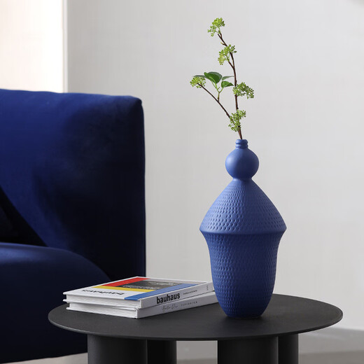 
OUOETY Sales Office Hall Simple White Klein Blue Ceramic Vase Ornaments Home Model Room Decoration and Vessel Sale X11303A-W
