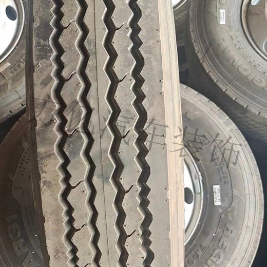 [High] Chengxin-LKW-Reifen 600/650/700/750/825-16 Gebrauchte Verschleiß-resistente Drahtreifen/Nylon 60% bis 70% neu (allgemein) 6.00R14 Drahtvakuum