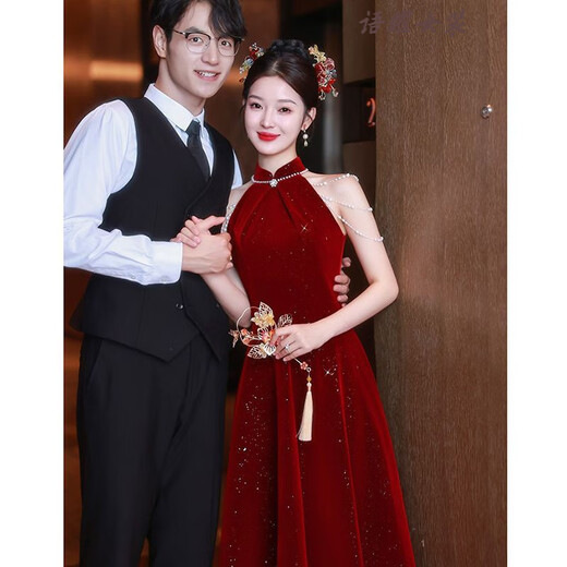 Feng Xiaowei New Chinese Style Toast Wear Bridal Red Halter Neck Cheongsam Morning Robe 2025 New Engagement Wedding Dress Female Style Burgundy Long M