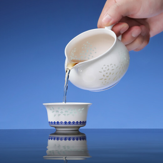 Jingdezhen Linglong Ceramic Tea Set White Porcelain Household Kung Fu Tea Set Office Teapot Tea Cup Gift High-end Gift Hi Shang Mei Tip Tea Set 10 Pieces