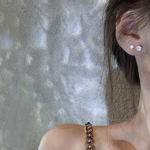 Six-piece set of zircon small earrings ins fashion niche design week earrings earrings silver earrings (3 pairs)