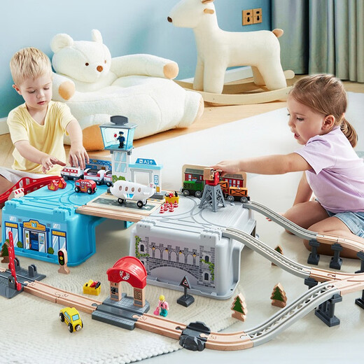 Hape German Hape small train track toy wooden building block assembly and plug-in set multi-functional children's train toy train track transportation hub storage set E3773