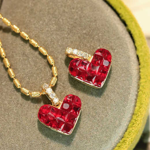 Junpo French romantic 18K gold ruby ​​love pendant high-end light luxury neck jewelry ins style gift 18K gold ruby ​​love pendant