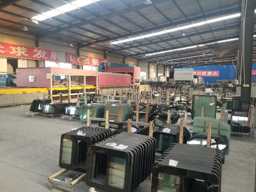
Jin Peng Zongshen electric tricycle fully enclosed four tempered glass custom-made front windshield half-shelves Huaihai Jindi side Zongshen wide 1015 arc length 695 straight height 685 shallow arc