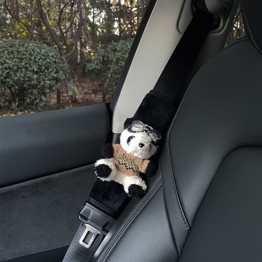 Yusenyi Auto Seatgurts Schulterschutz Abdeckung Jeliyart Panda Cartoon Auto Inneneindekoration Sicherheitsgurt Schutzhülle für Frauen mit Hals Strangle Pink Panda Schwarzer Schulterwache Pullover Stil