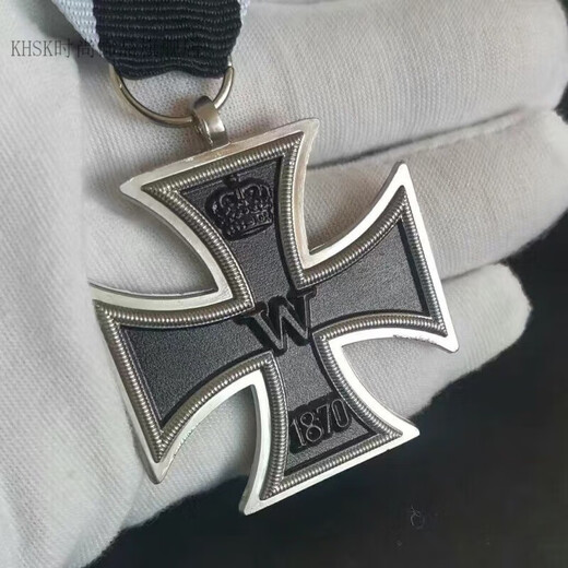 KHSK Cross Badge Medal German World War II German German Army Knight Prussian Ribbon Chest Iron Cross 1913 Lao Fengxiang same style
