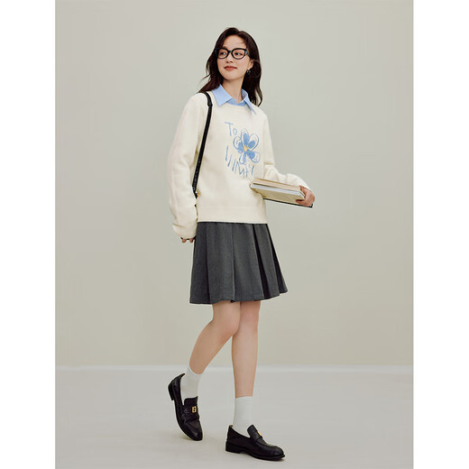 Inman 2025 autumn and winter women's new retro three-dimensional flower embroidered white sweater long-sleeved pullover top white S