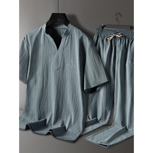 Langsha Pyjamas Herren Sommer mittleren Alters mit kurzärztem Hose im mittleren Alter.