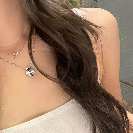 VZZS 18K gold laser four-leaf clover necklace women's carved pendant gold platinum clavicle chain original high-definition holiday gift laser diamond-free white K