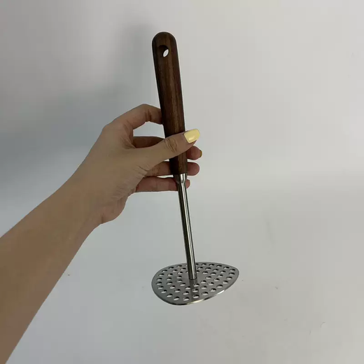 Yusenyi Kitchen 304 mashed potato masher stainless steel household baby food supplement mashed potato masher tool 304 walnut potato press