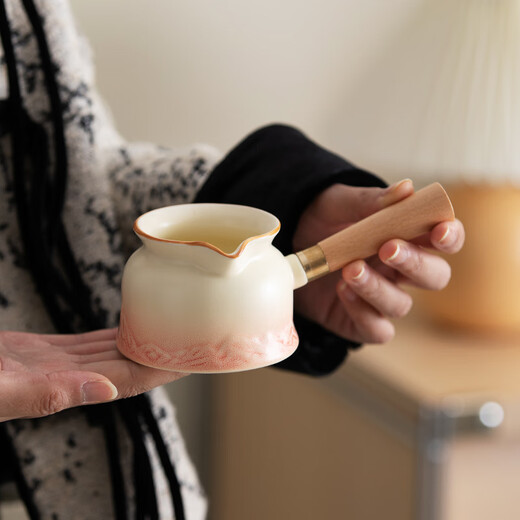 The Legend of the Pot is a special wedding gift for the newlyweds, a wedding tea set, a bride's best friend's engagement gift, a practical wedding gift - Panda Tea Set, Teapot Set + Plate (Small Suitcase)