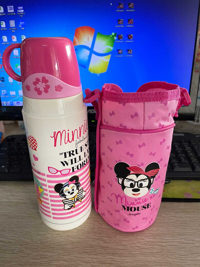 Termos de tratamiento de fallas Copa de plástico de verano Copa de plástico de verano Micro Flaws Lonely Product 3524 Powder Minnie Thermos Cup 520ml Cubierta individual Flawless