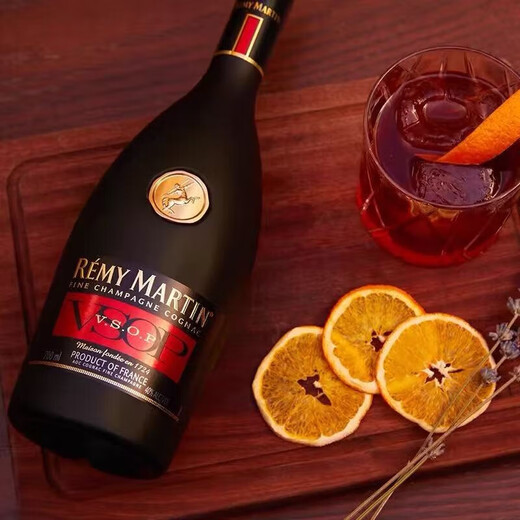 Remy Martin CLUB Remy Martin Premium French Cognac Botella original de vino importado (versión extranjera) Remy Martin vsop 1000mL 1 botella Versión extranjera botella desnuda