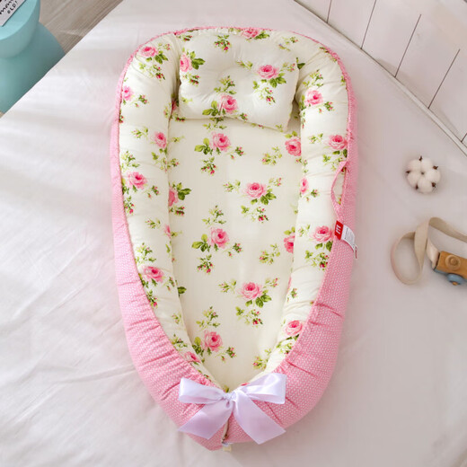 Fully cotton breathable and detachable portable crib mid-bed bionic baby nest baby pillow travel crib grey edge animal (no quilt) HDJ 50*85