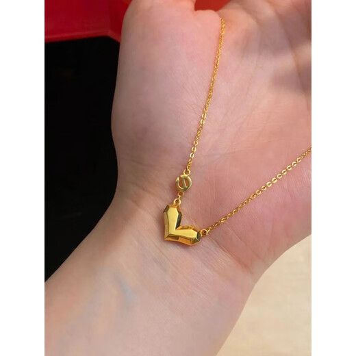Feng Feili 18K gold-filled three-dimensional peach heart pendant necklace for women 2025 new light luxury clavicle chain e was born with you necklace