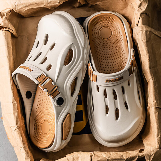 
Pilot Camel Sandals 2025 summer new men's sports outdoor beach hole shoes, driving non-slip wear-resistant sandals, khaki [Snap Series 13561] 39-40 [Size is too large, it is recommended to take a size smaller]