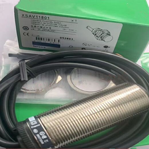 New Schneider proximity switch XSAV11801 V12801 V11373 V12373 Speed ​​measuring sensor XSAV11373
