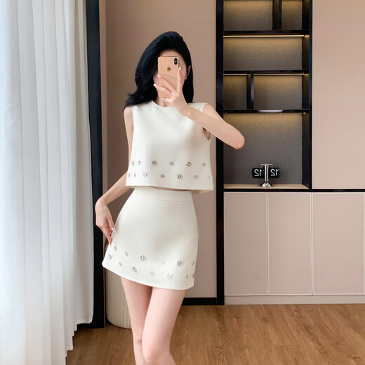 Fashion européenne tendance et à la mode sociale sans manches gilet femme jupe supérieure d'été