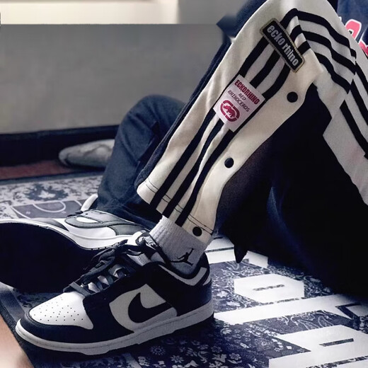 Nike (Nike) Dunk Low Black and White Panda Men and Women Low Top Casual Board Shoes DD1391-100 Black and White Panda Women DD1503-101 39