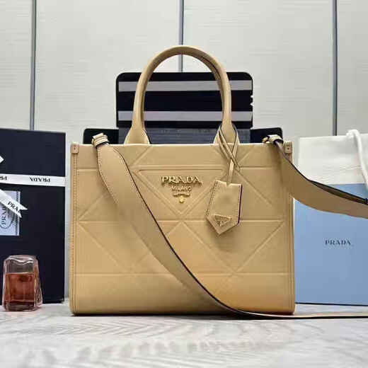 2025 Neue modische und vielseitige Pendlertasche Toilettenbag 30 16