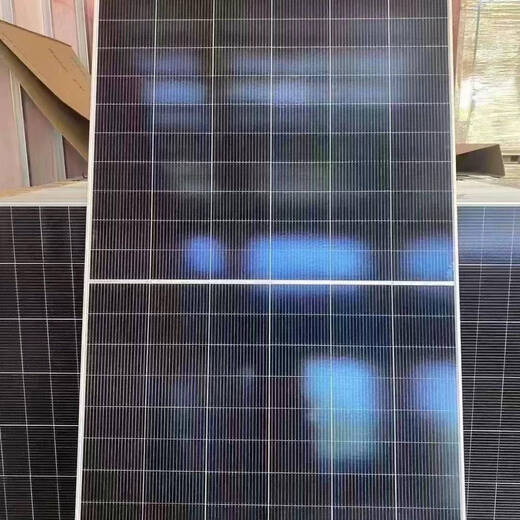 Los módulos solares del panel fotovoltaico Yusenyi Trinhe son fabricantes de clase A altamente eficientes y de alta potencia, fabricante 530 vatios-715 vatios potentes paneles de generación de energía trinhe a la clase A 695 vatios dimensiones de doble cara 384.1303