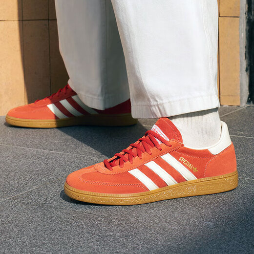 Adidas chaussures d'entraînement moral chaussures à bout en T trèfle chaussures pour hommes chaussures pour femmes 2025 automne et hiver nouvelles chaussures de sport de HANDBALL baskets IG6191 rouge brique/blanc cassé 36