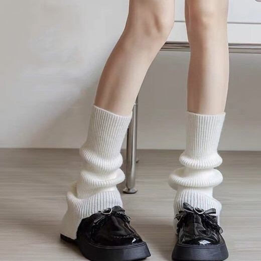 Gray piles of socks for women jk thickened knitted wool leg covers y2k spring, autumn and winter retro Japanese flared socks, brown, 1 pair, one size fits all