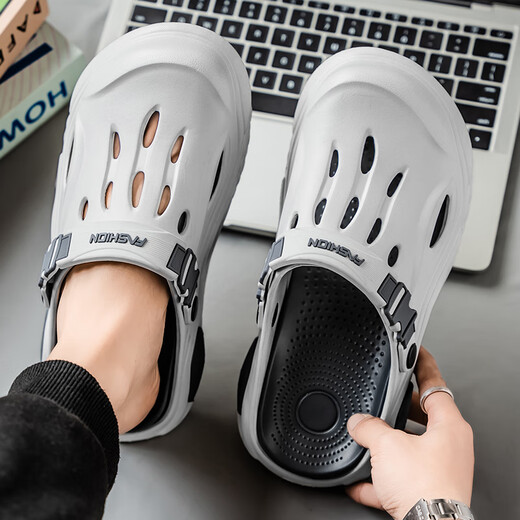
Paul Camel Sandals 2025 summer new men's sports outdoor beach hole shoes, driving non-slip wear-resistant sandals, gray [Snap Series 13561] 41-42 [Size is too large, it is recommended to take a size smaller]