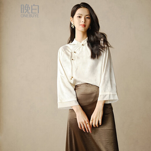 Late white off-size clearance 2025 autumn fashionable light Chinese shirt casual national style light mature jacquard shirt for women apricot L