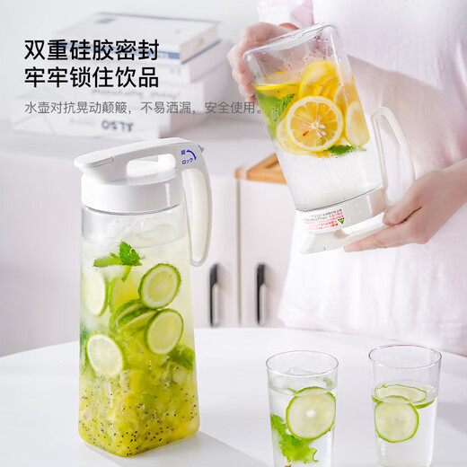 Lustro ware originally imported from Japan Iwasaki cold kettle household large capacity high and low temperature resistant sealed leak-proof cold kettle made in Japan cold kettle 1.6L single pack
