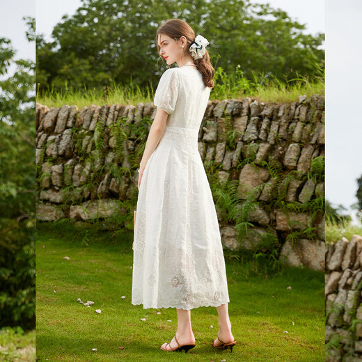 Cierro blanco con cuello en V de encaje empalmado Falda de línea A 2025 Summer NUEVA Temperatura Jacquard Vestido largo con blanco M blanco