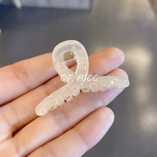 Ze yuhan Mini süßer kleiner Grab-Clip halbe Krawatte kleiner Klauen halbschleppte Haarklaue Durchscheinende Internet-Promi-Bangs-Nebenclip Small Grab Clip Gelee Farbe kleiner Grab-Clip [2 zufällige Farben]