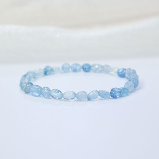 YIBIY natural conformable aquamarine raw stone bracelet irregular sky blue crystal bracelet niche design gift for best friends, sea blue, bead diameter about 4mm, 14cm