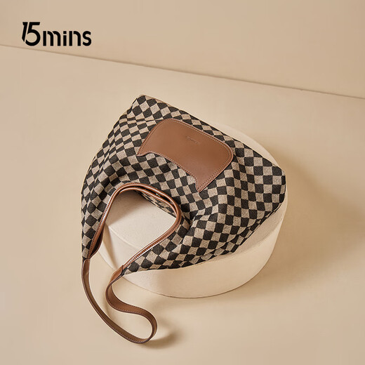 15mins bag women's bag large capacity shoulder cloth bag women's 2025 new commuter tote bag Chinese Valentine's Day gift coffee color