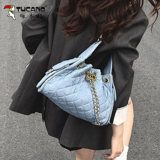 Woodpecker motorcycle hot girl underarm bag for women 2025 new trendy and super hot small fragrance style shoulder bag large capacity versatile bucket bag beibai follow the store for shipping insurance