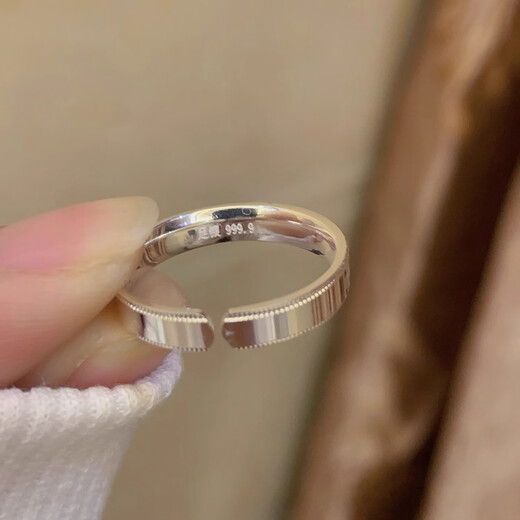 Qiuyu pure silver 999.9 all-over sterling silver ring Seiko four-leaf clover flower couple ring new Christmas birthday gift 9999 sterling silver ring women's + gift box