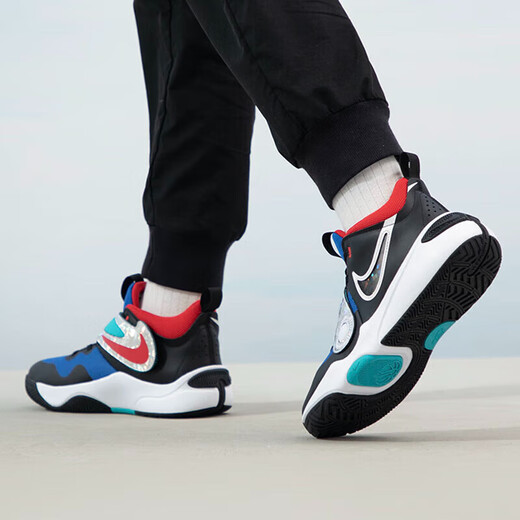 耐克（Nike）篮球鞋女鞋夏季新款大童鞋轻便缓震运动鞋实战训练舒适透气休闲鞋 FJ1390-001 40 (250)