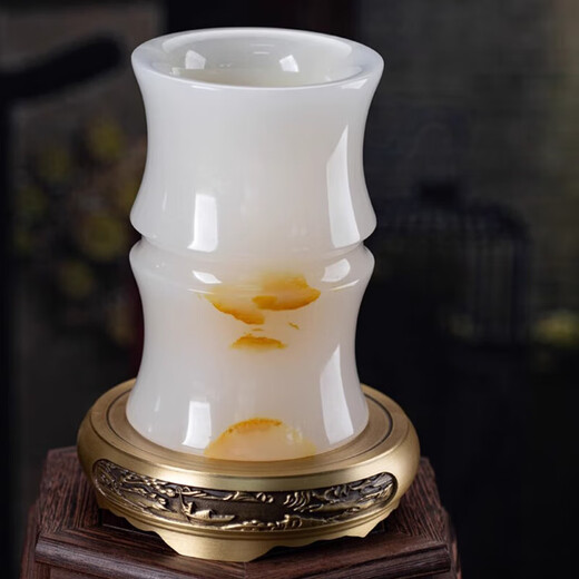 Jade Jade Bisqueo de gran tamaño Ornamento Estudio de la oficina Decoración de la oficina Regalo de estilo chino para hombres Regalos de promoción Botella de bambú Presente con base de latón-B12807