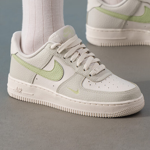 Nike (Nike) Chaussures décontractées Chaussures pour femmes 2025 Nouvelles chaussures de sport d'été AF1 Air Force No. 1 Chaussures basse CI0919-102 IB3881-001 Phantom Grey / Light Military Green 36