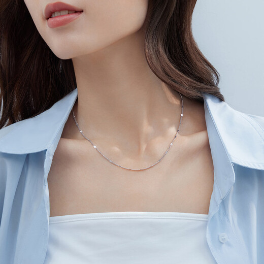 Lukfook Jewelry Platinum 950 Side Chain Platinum Necklace Plain Chain Price G07P0004DS 4.41 grams (including labor cost 441 yuan)