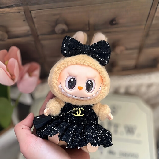 一二代拉布布labubu马卡龙坐坐派对挂件衣服时尚裙子帽子头饰套装 D家套装裙子+帽子+包包 适合一二代拉布布