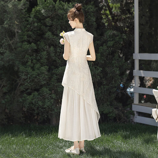 Silk Cypress Stand Collar Vestido 2025 Summer NUEVO TEMPERAMENTO DE Ropa para mujeres Bordado a la línea A-línea Irregular falda