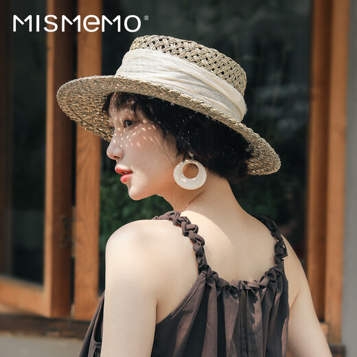 MISMEMO French holiday straw hat for women 2025 new spring and summer hollow saltwater straw travel flat brim sun hat, straw brown color
