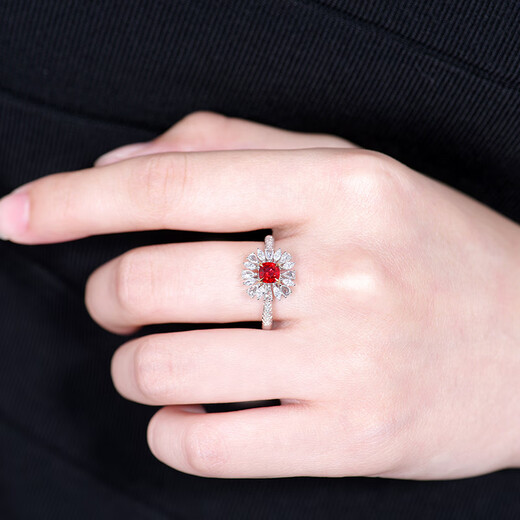 HEEKAIYI Pigeon Blood Ruby Ring Women's 18K Diamond Ring Luxury Chinese Valentine's Day Birthday Gift for Wife and Girlfriend <Lifetime Warranty> 0.58 carat 18k gold inlaid