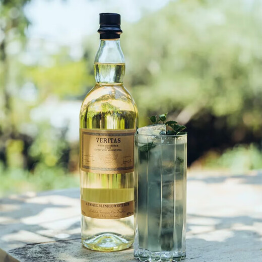 Veritas [Botella original importada] Barbados Diosa de la verdad Caribe Island Rum Goddess of Truth Ron 700ml