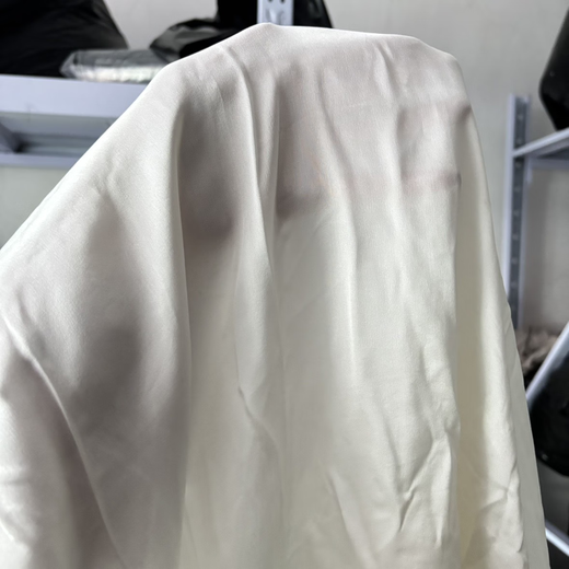 溥畔小蓝真丝 白色米白色素绉缎弹力缎 100%桑蚕丝零头布料做内衬 9889白色11x19米 14姆米
