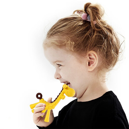 Baby Vertical Giraffe Teether Baby Silicone Teething Stick Newborn 4-12 Month Baby Chewable Toy Auxiliary Yellow and Red Giraffe + Storage Box