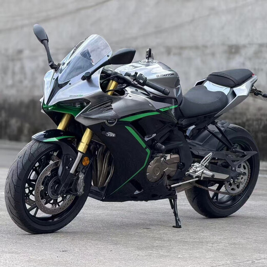 Second-hand new Qianjiang QJ racing 600 four-cylinder water-cooled heavy motorcycle large-row sports car party racing spring breeze 675SR motorcycle gray